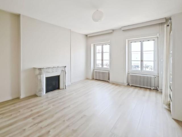 Appartement à louer 6 pièces • 179,61 m2 Orléans