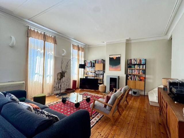 Appartement à louer 6 pièces • 198 m2 Toulouse
