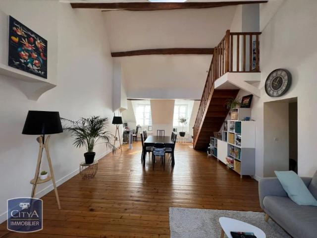 Appartement à louer 6 pièces 104.27m²
