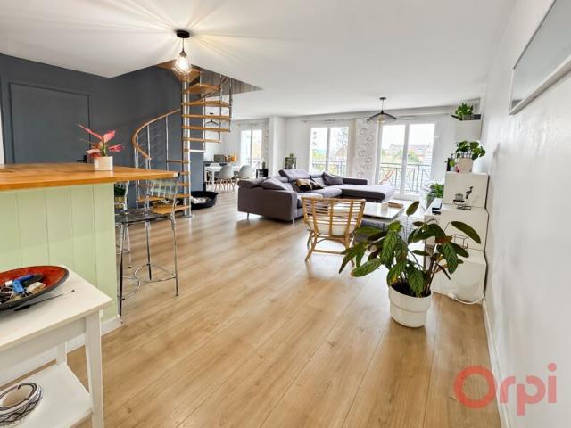 Appartement à louer 6 pièces • 120,68 m2 Saint Leu la Forêt
