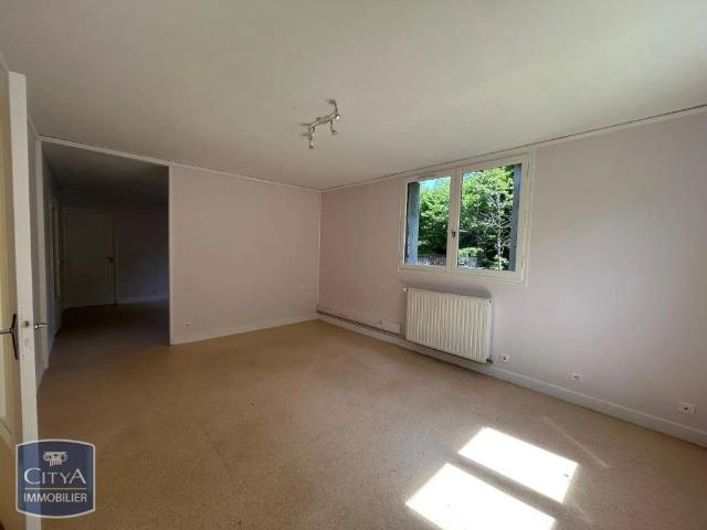Appartement à louer 6 pièces 124.85m²