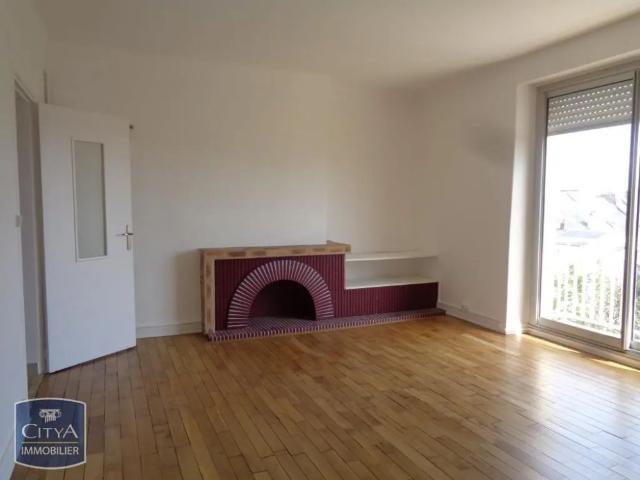 Appartement à louer 6 pièces 138.48m²