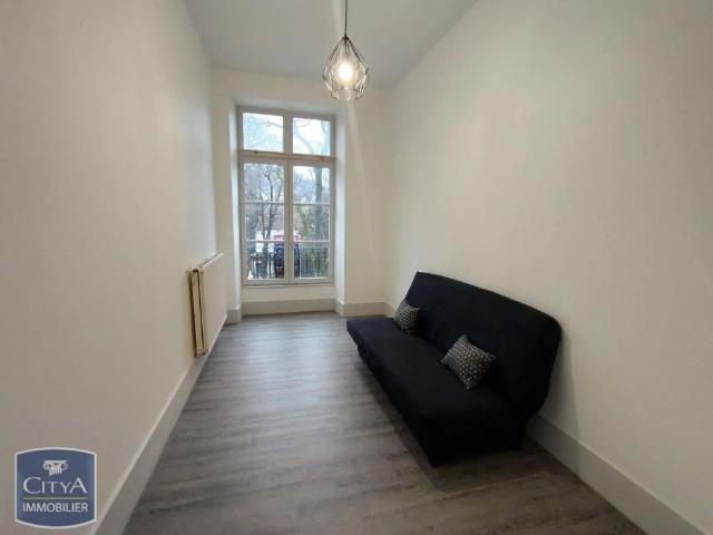 Appartement à louer 6 pièces