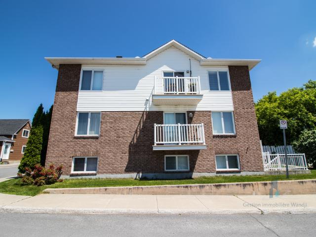 Appartement à Louer 6 rue Vaudreuil, Hull Gatineau 23 photos | Logis Québec