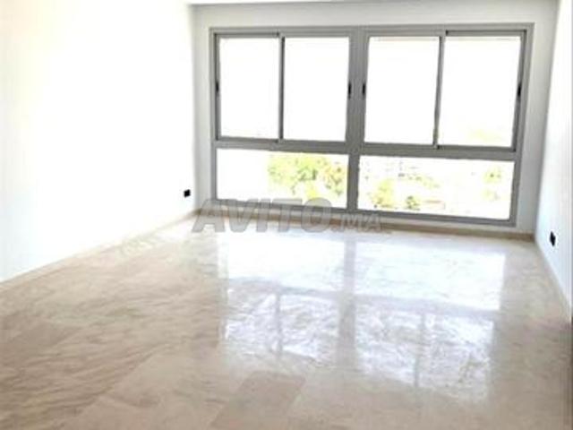 Appartement à louer 74 m² à Rabat