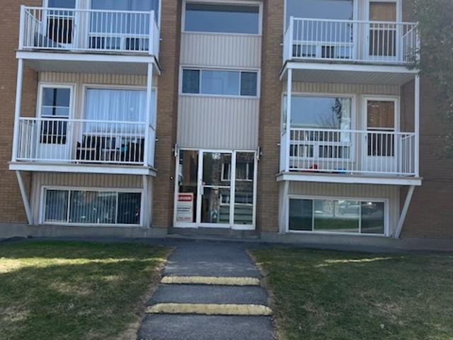 Appartement à Louer 75 rue rené marengère, Hull Gatineau 19 photos | Logis Québec