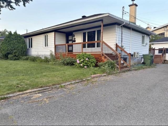 Appartement à Louer 7660 avenue Paul Comtois, Charlesbourg Québec 34 photos | Logis Québec