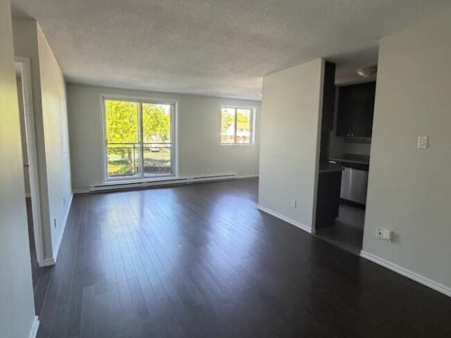 Appartement à Louer 78 Rue Pearson Gatineau J9H 5N4, Aylmer Gatineau 12 photos | Logis Québec