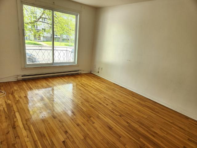 Appartement à Louer 7301 des Ormeaux, Anjou Montréal 6 photos | Logis Québec