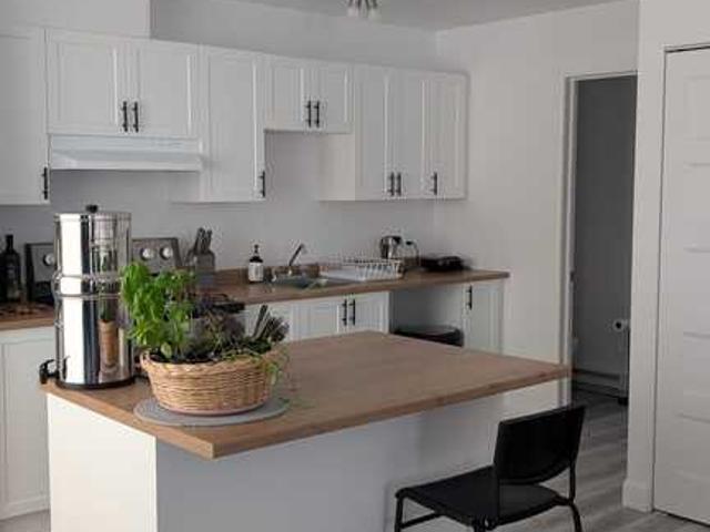 Appartement à Louer 883 rue du boulevard, Laterrière Saguenay 9 photos | Logis Québec