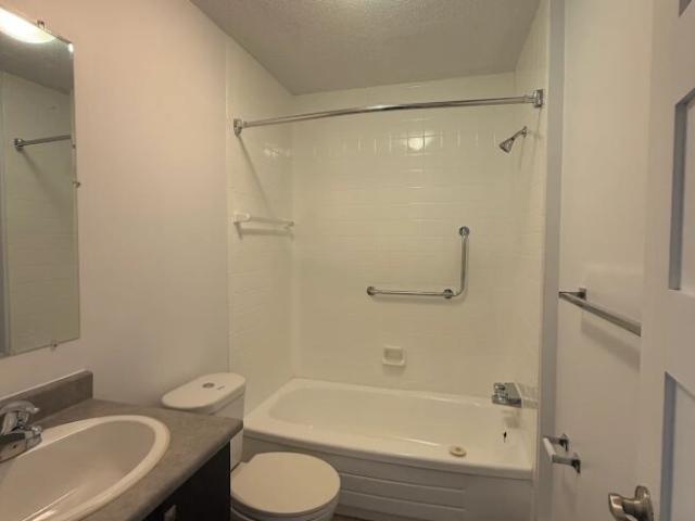 Appartement à Louer 80 Rue Pearson Gatineau J9H 4K3, Aylmer Gatineau 12 photos | Logis Québec