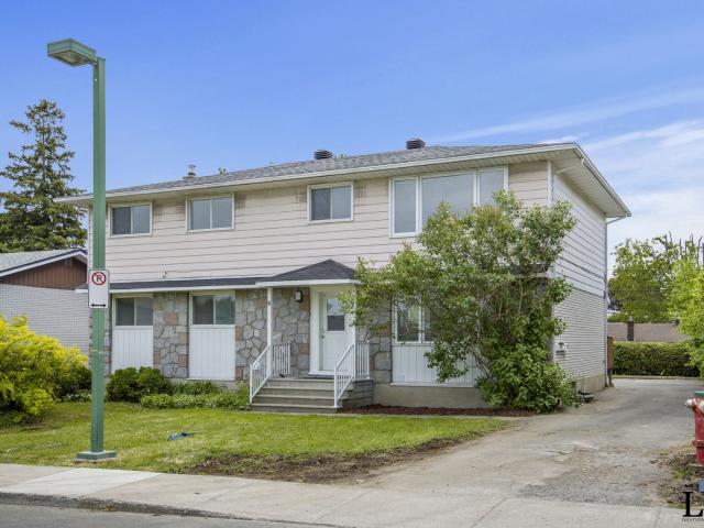 Appartement à Louer 83 Boulevard du Mont Bleu, Hull Gatineau 8 photos | Logis Québec