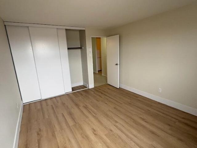 Appartement à Louer 8 Rue Radisson Gatineau J8Z 1T8, Hull Gatineau 10 photos | Logis Québec