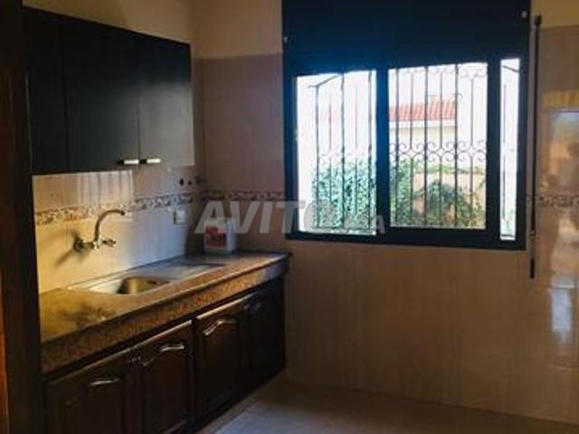 Appartement à louer 95 m² à Temara