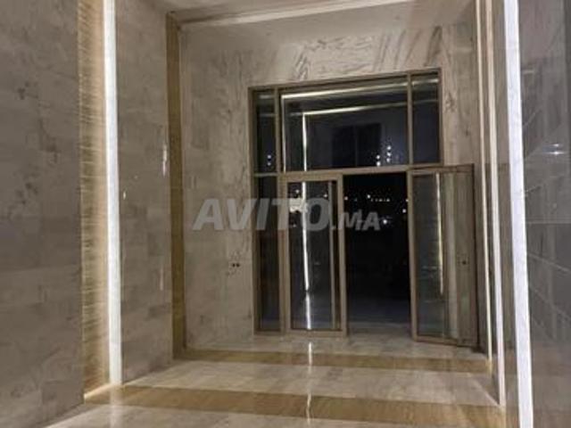 Appartement à louer 96m² à Victoria Bouskoura