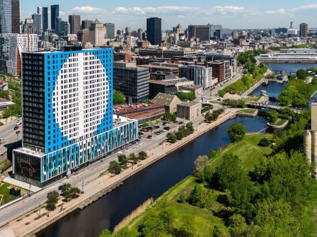 Appartement à Louer 997 Rue De La Commune, Montréal 20 photos | Logis Québec