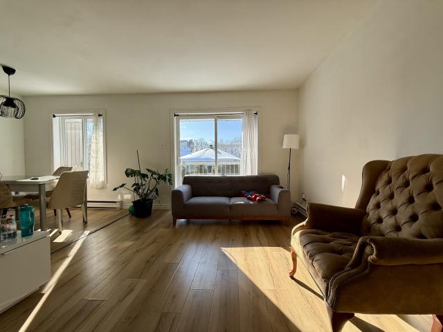 Appartement à Louer 90 Rue de l'Entente, Desjardins Lévis 9 photos | Logis Québec