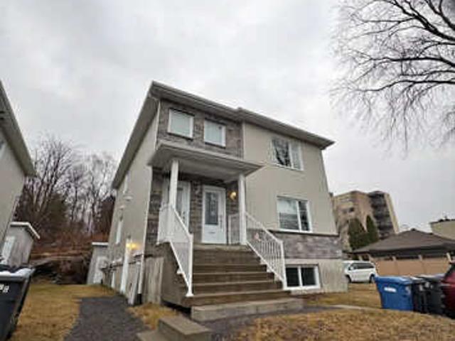 Appartement à Louer 9140 avenue du Zoo, Charlesbourg Québec 8 photos | Logis Québec