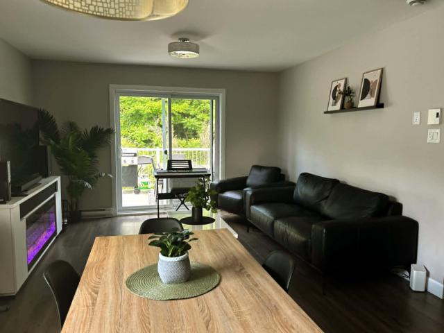 Appartement à Louer 9140, avenue du Zoo, Charlesbourg Québec 8 photos | Logis Québec