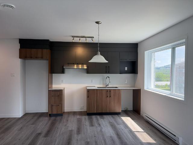 Appartement à Louer 915 rue Walsh, Fleurimont Sherbrooke 11 photos | Logis Québec