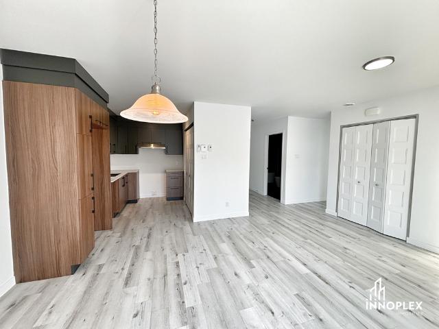 Appartement à Louer 915 Rue Walsh, Fleurimont Sherbrooke 12 photos | Logis Québec