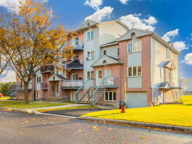 Appartement à Louer 91 avenue Jolliet, Candiac 21 photos | Logis Québec