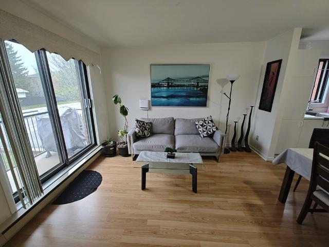 Appartement à Louer 9200 André Mathieu, Anjou Montréal 12 photos | Logis Québec