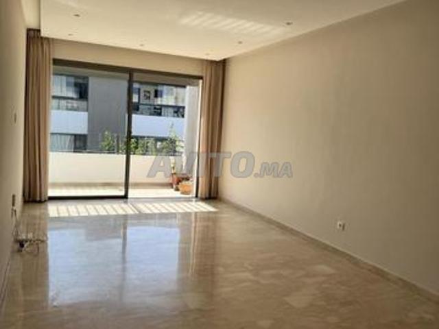 Appartement à louer 92 m² à Dar Bouazza