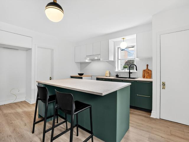 Appartement à Louer 9318,Rue Basile Routhier, Ahuntsic Cartierville Montréal 17 photos | Logis Québec