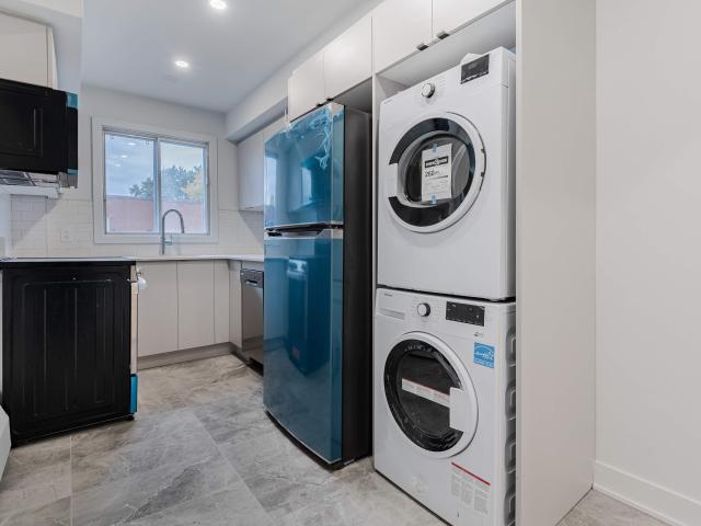 Appartement à Louer 9337 Rue Francoeur Montréal, LaSalle Montréal 13 photos | Logis Québec