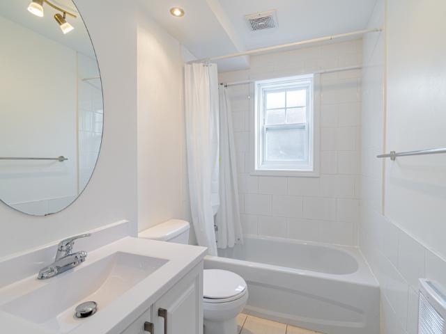 Appartement à Louer 936 rue Pouliot, Sainte Foy/Sillery/Cap Rouge Québec 10 photos | Logis Québec