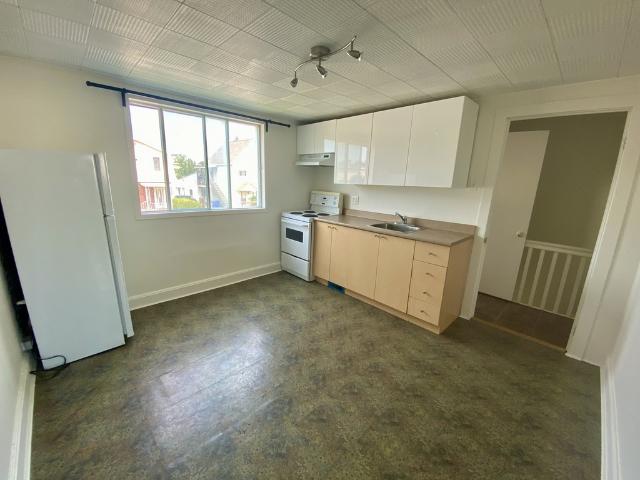 Appartement à Louer 9 rue plessis, Hull Gatineau 13 photos | Logis Québec