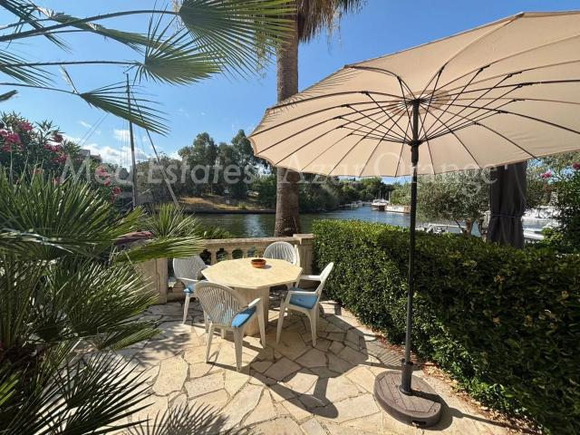 Appartement à Port Grimaud avec amarage privé 62m² Grimaud