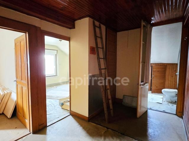 Appartement à rénover 5 pièces TANINGES 74