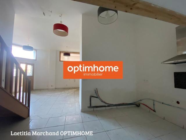 Appartement avec terrasse à rénover GROS POTENTIEL à PRADES 66