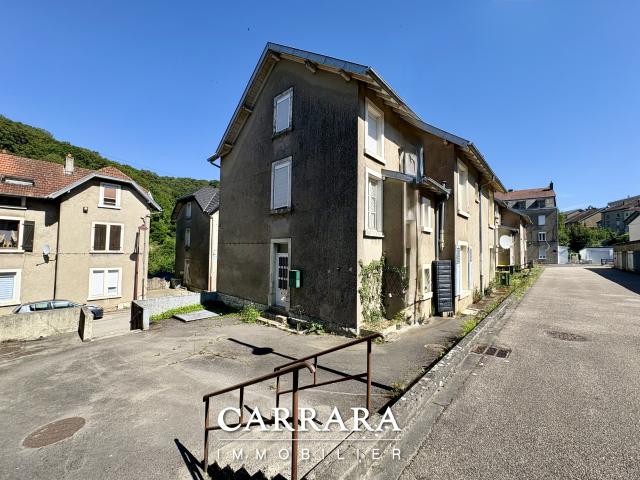 Appartement à rénover en Rez de chaussée avec garage et cave