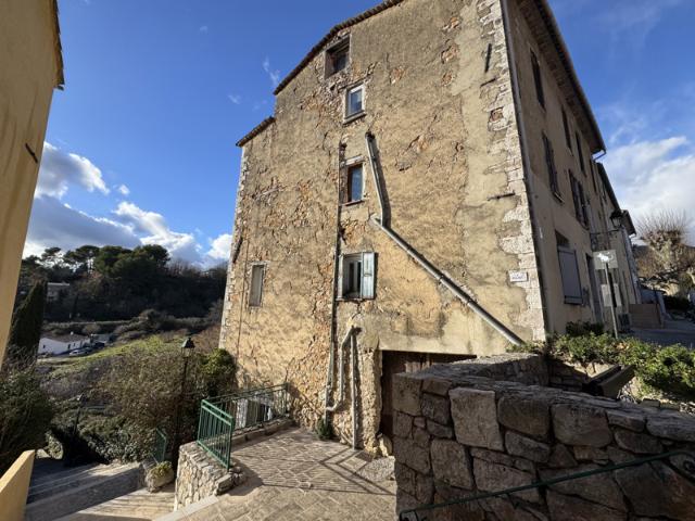 Appartement à rénover Montferrat