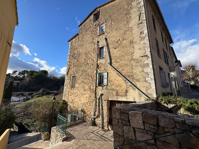 Appartement à rénover Montferrat