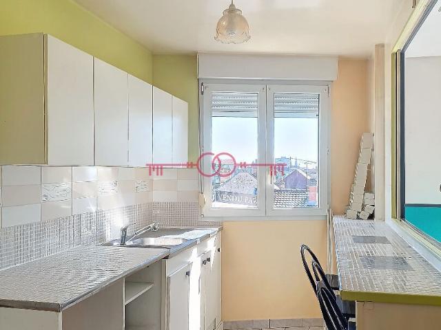 Appartement Chalons En Champagne 3 pièce s 69 m2