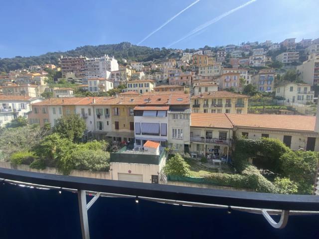 NICE PROCHE GARE RIQUIER Bel Appartement de 3 pièces avec ter