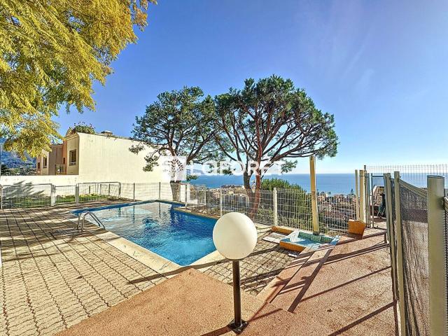 Appartement 2/3 pièces avec grande terrasse, superbe vue, cave