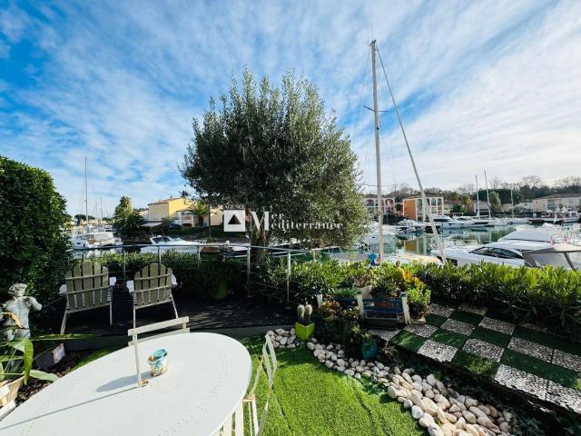 APPARTEMENT EN REZ DE JARDIN A VENDRE A PORT COGOLIN 83310