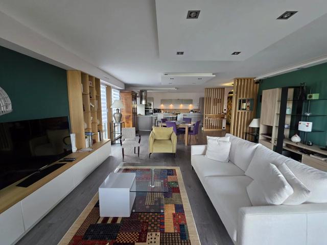 Appartement a vendre 4 pièces 127.14m² terrasse garage
