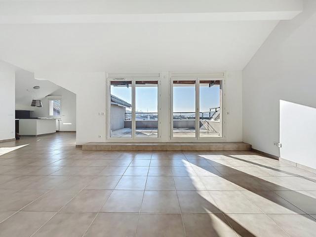 Appartement à vendre 4 pièces VILLE LA GRAND 74