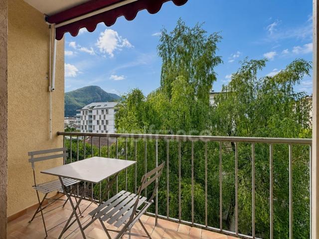 Appartement à vendre 4 pièces ANNECY 74
