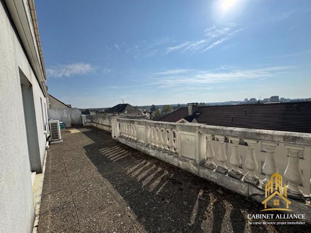 Appartement à vendre 4 pièces avec terrasse Proche gare
