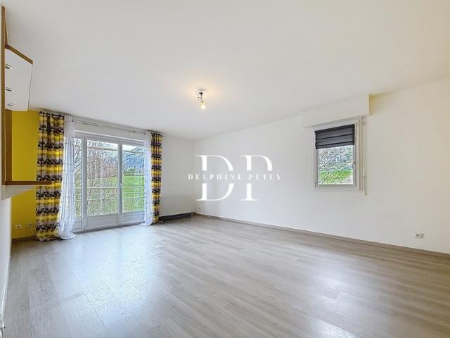 Appartement à vendre 4 pièces de 90,58 m2 COLLONGES SOUS SALEVE 74