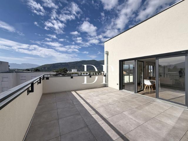 Appartement à vendre 4 pièces de 100,6 m2 AMBILLY 74