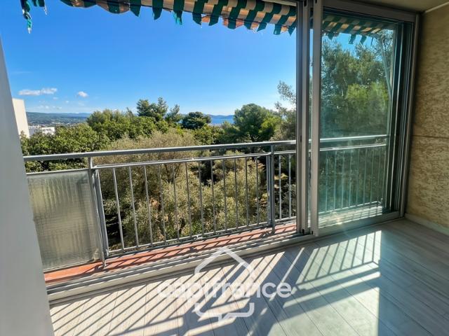 Appartement à vendre 4 pièces LA CIOTAT 13 74m2 terrasse vue mer cave au calme à pieds centre ville