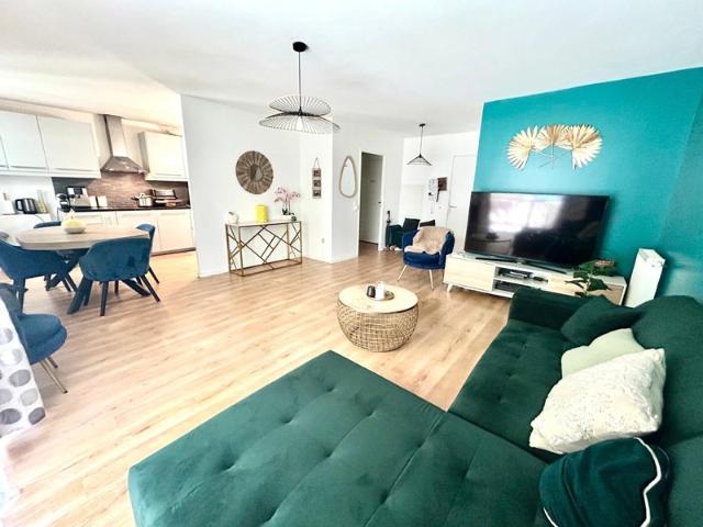 Appartement à vendre 4 pièces LIMEIL BREVANNES 94, résidence récente, commerces et écoles à proximité